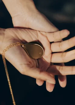 Naé Pendant