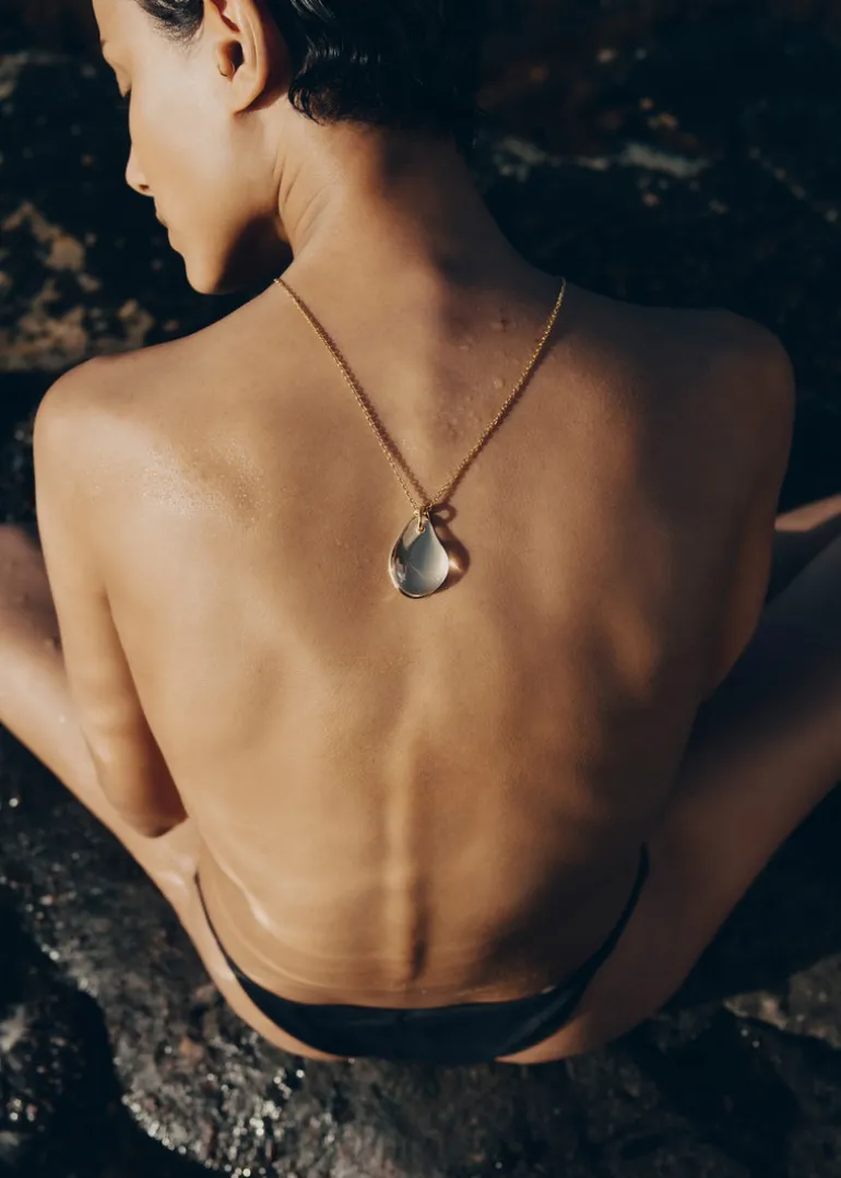 Naé Pendant