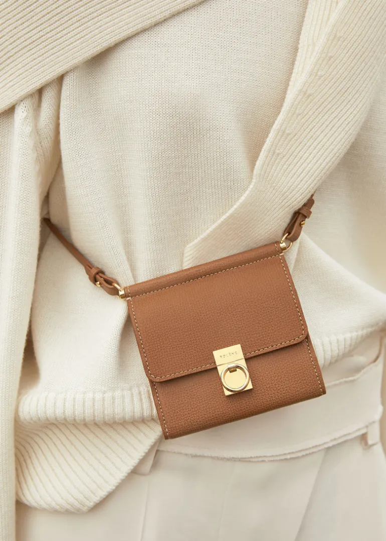 Numéro Sept Crossbody Wallet