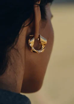 Éole Wavy Hoop Earrings