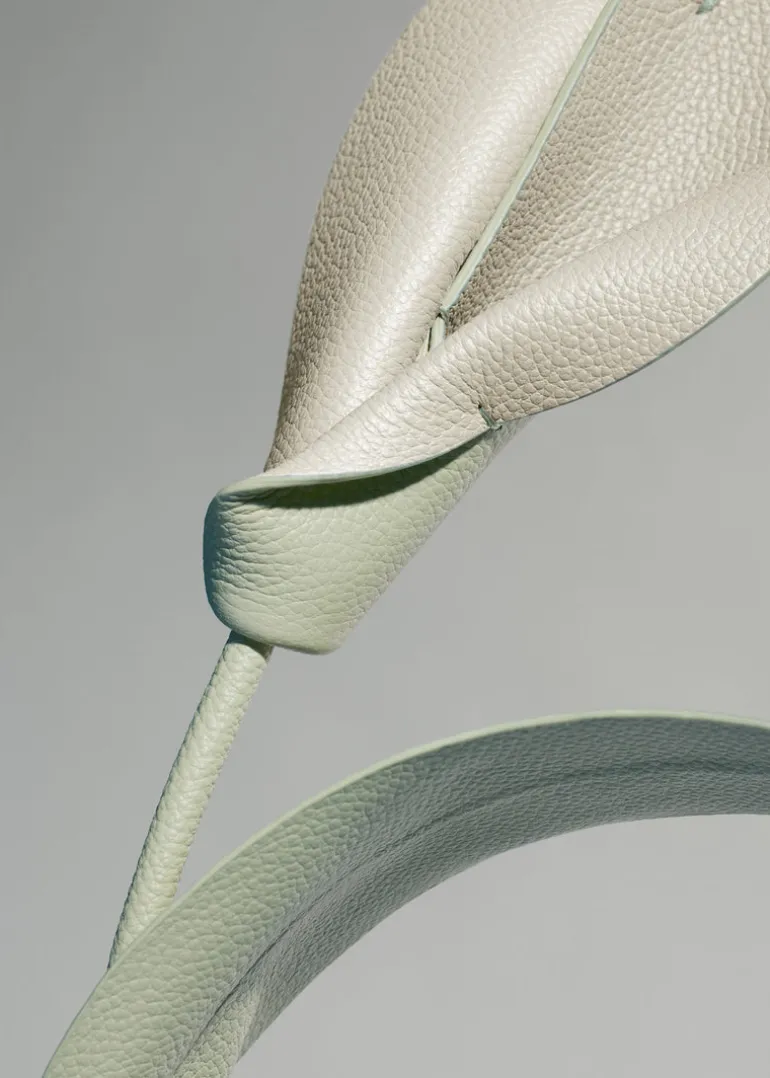 Pili Flower