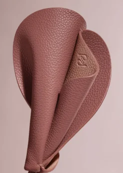 Pili Flower